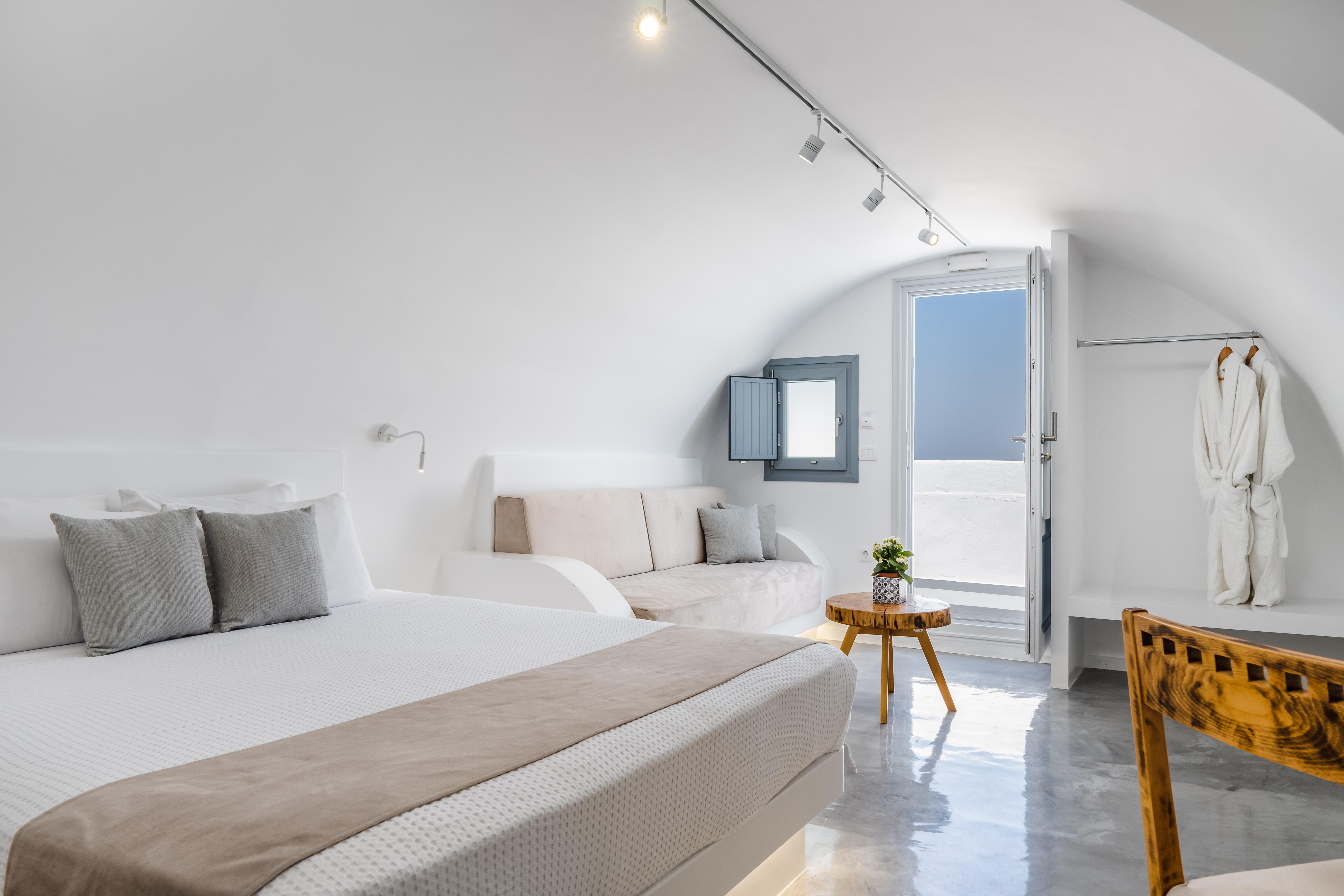 Serenita Luxury Suites Akrotiri  Exterior photo